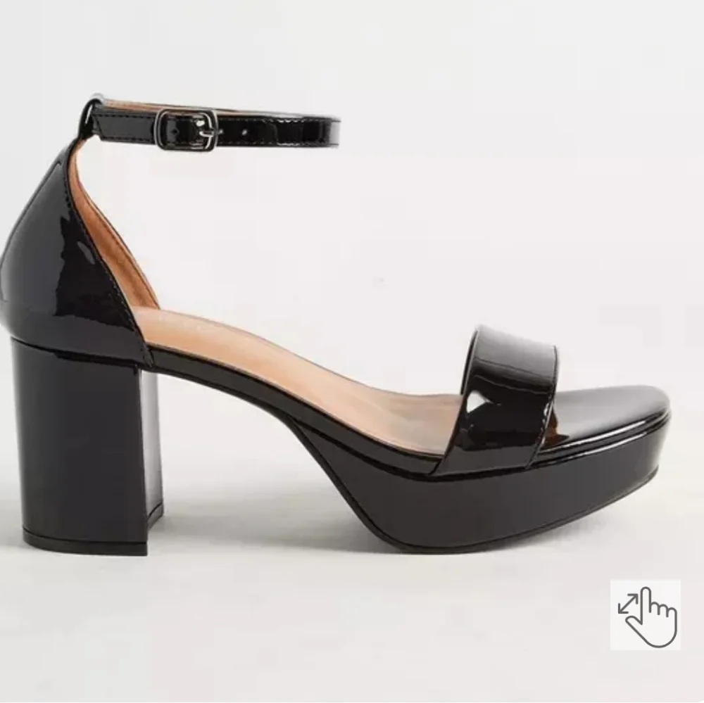 Torrid Glossy Black Patent Platform Heels - Picture 3 of 5